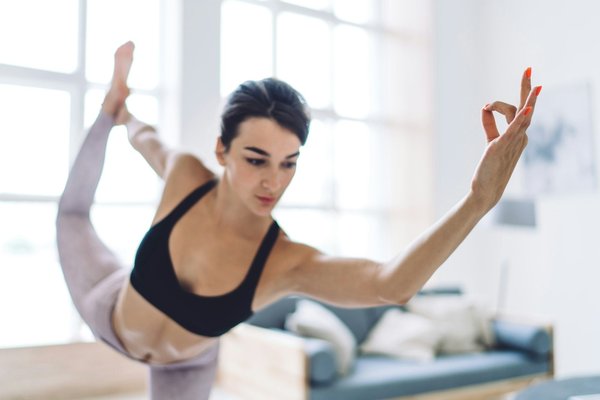 Quels sont les meilleurs exercices de yoga pour préparer le corps à l'accouchement?